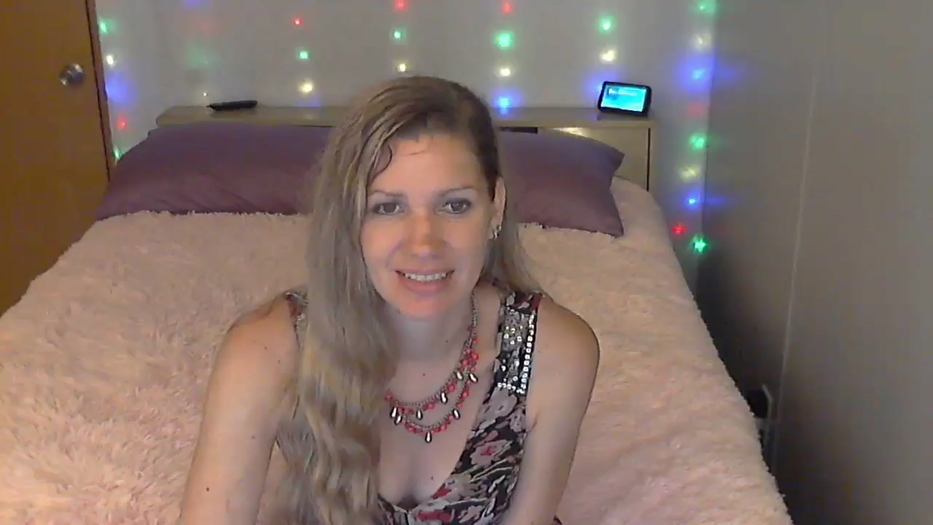 Gallery image thumbnail from SouthernNsexi's myfreecams stream on, 06/13/2024, 13:35 image 13 of 20