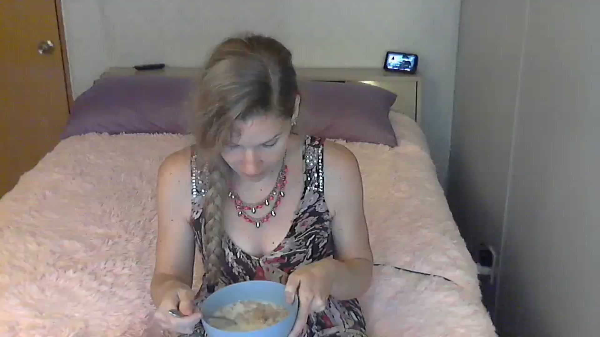 Gallery image thumbnail from SouthernNsexi's myfreecams stream on, 06/13/2024, 13:35 image 3 of 20