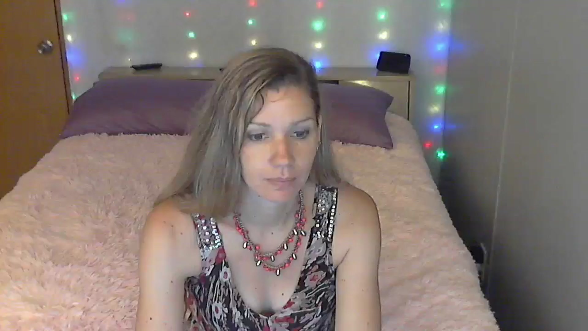 Gallery image thumbnail from SouthernNsexi's myfreecams stream on, 06/13/2024, 13:35 image 12 of 20
