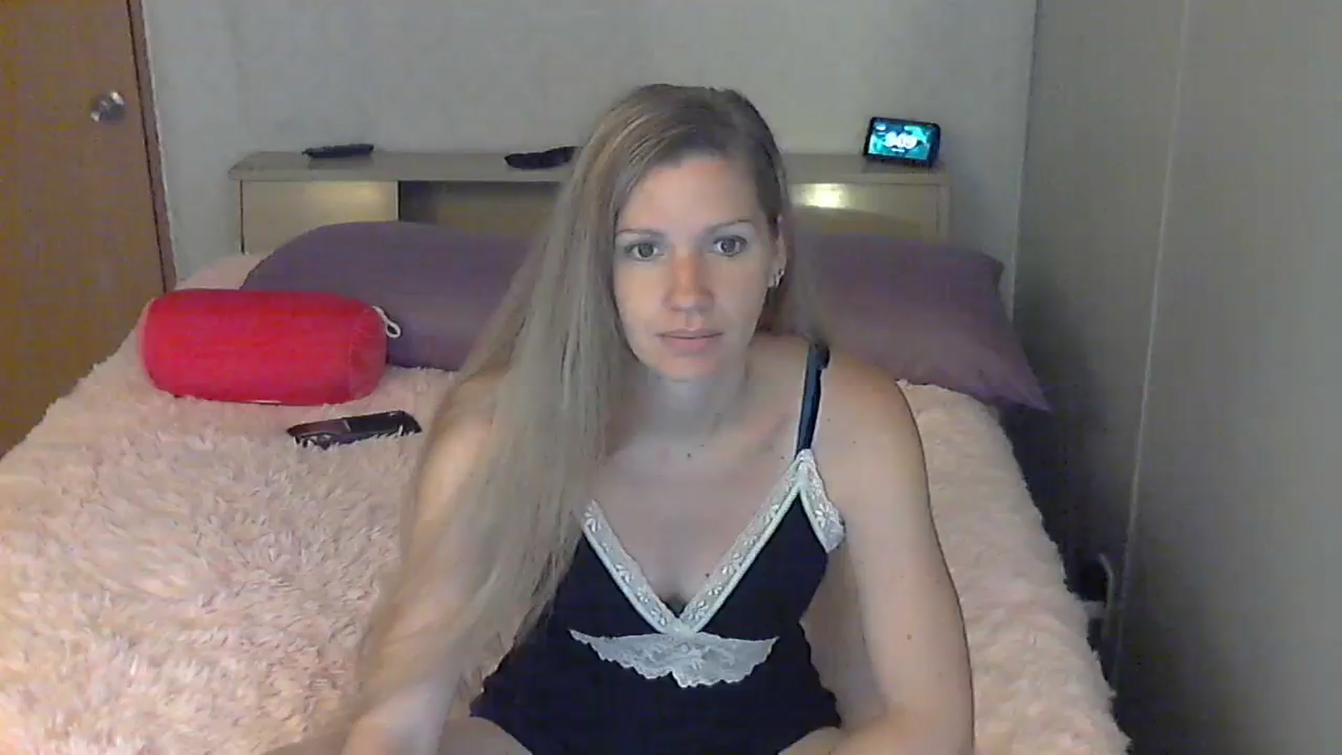 Gallery image thumbnail from SouthernNsexi's myfreecams stream on, 06/15/2024, 13:23 image 14 of 20
