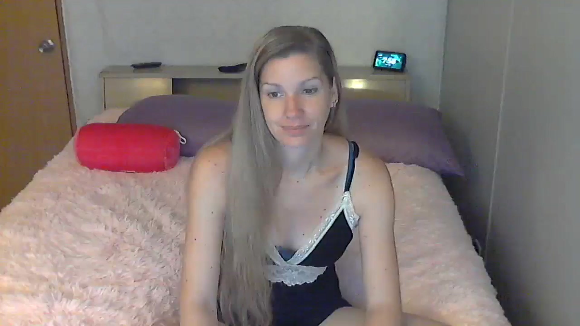 Gallery image thumbnail from SouthernNsexi's myfreecams stream on, 06/15/2024, 13:23 image 7 of 20
