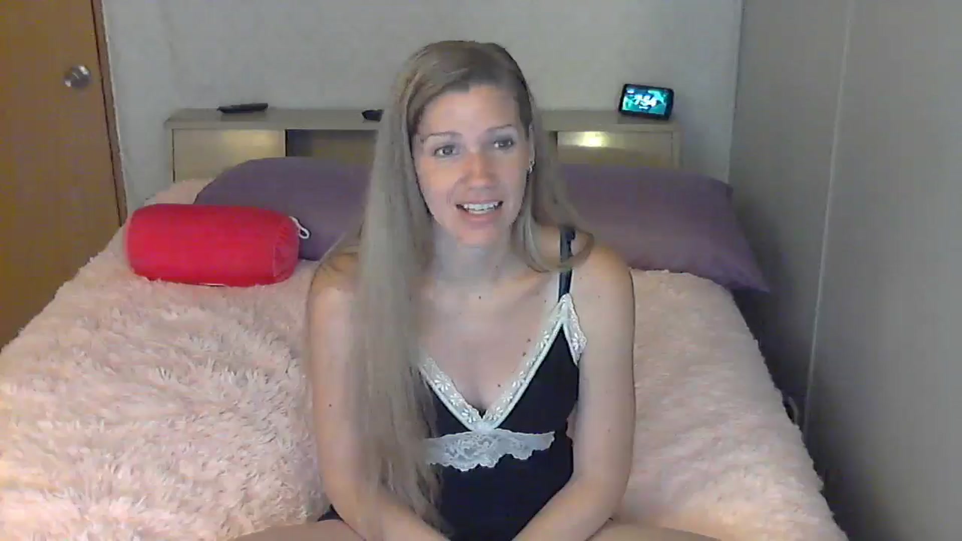 Gallery image thumbnail from SouthernNsexi's myfreecams stream on, 06/15/2024, 13:23 image 5 of 20