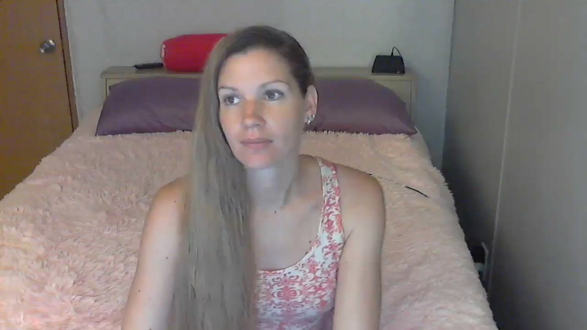 Gallery image thumbnail from SouthernNsexi's myfreecams stream on, 06/17/2024, 14:03 image 13 of 20