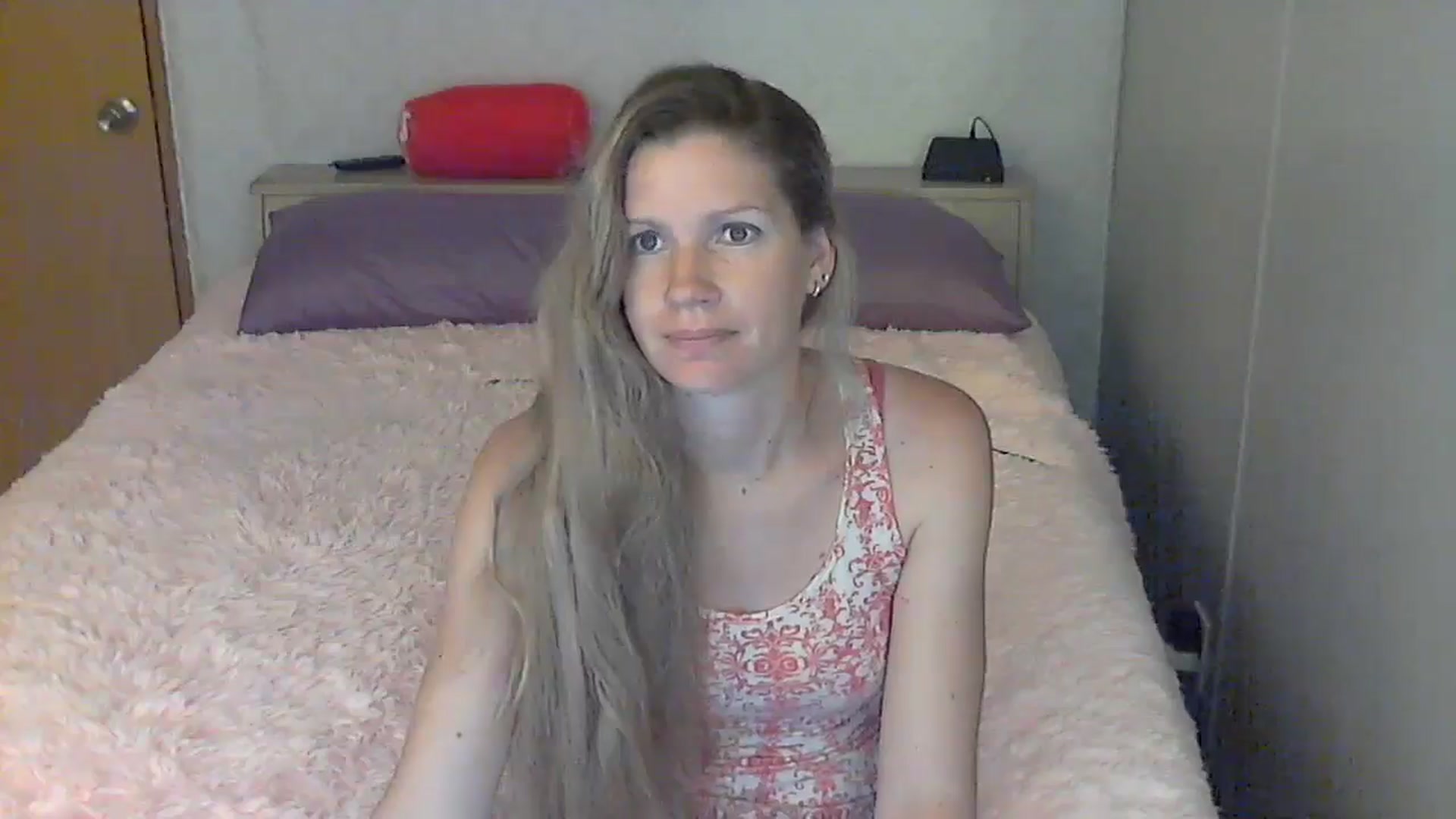 Gallery image thumbnail from SouthernNsexi's myfreecams stream on, 06/17/2024, 14:03 image 7 of 20