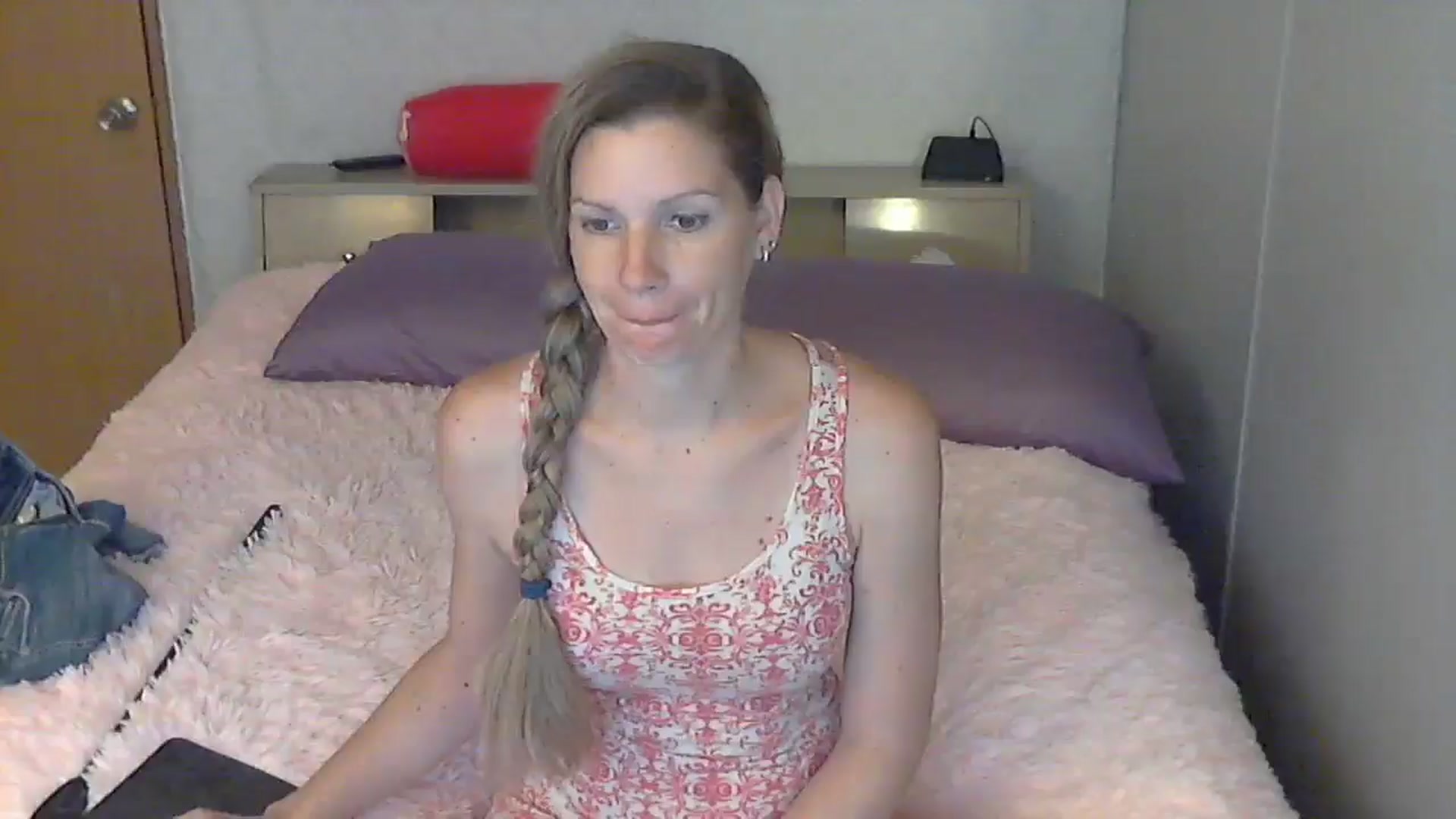 Gallery image thumbnail from SouthernNsexi's myfreecams stream on, 06/17/2024, 14:25 image 2 of 20