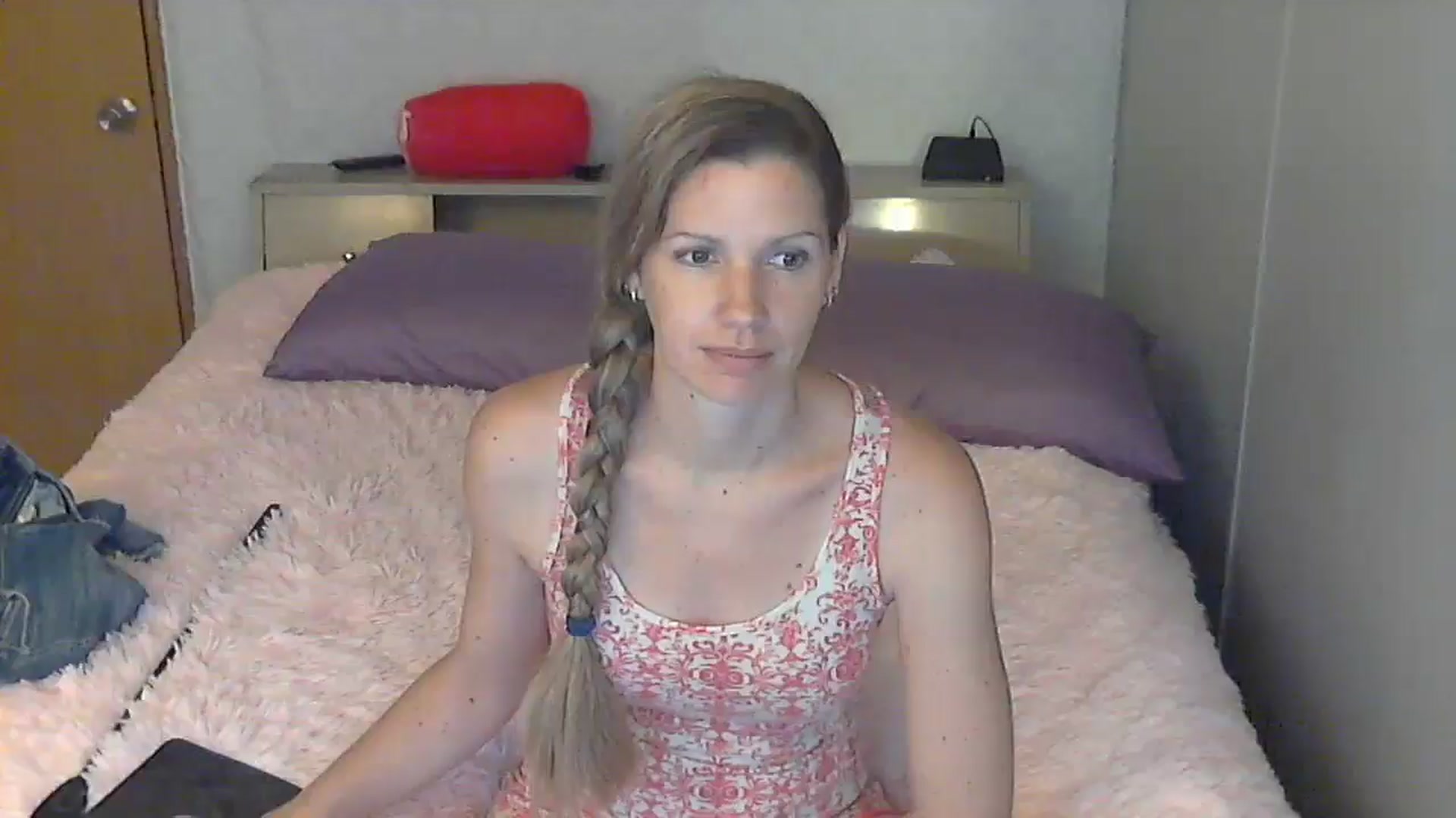 Gallery image thumbnail from SouthernNsexi's myfreecams stream on, 06/17/2024, 14:25 image 3 of 20