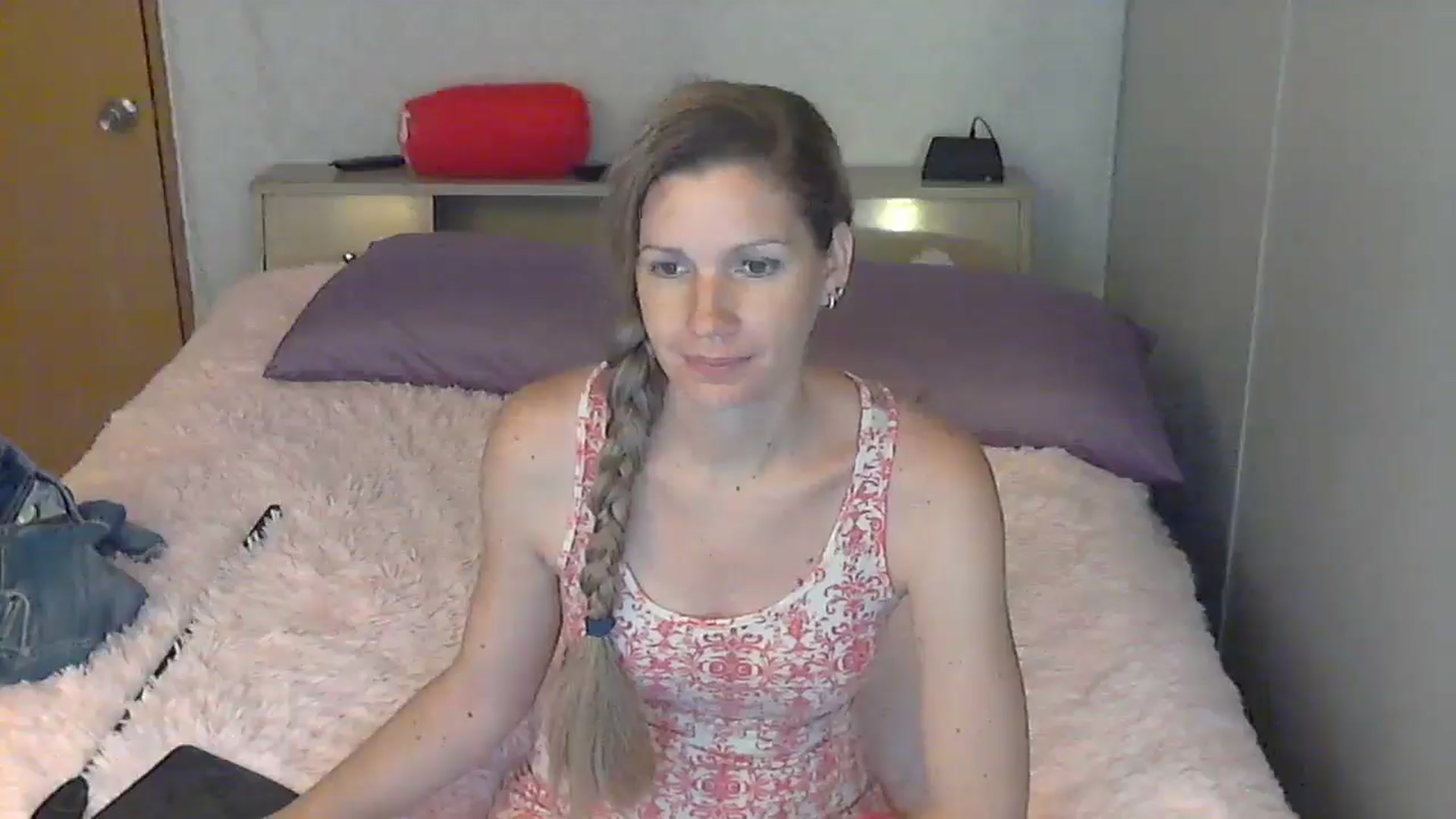 Gallery image thumbnail from SouthernNsexi's myfreecams stream on, 06/17/2024, 14:25 image 8 of 20