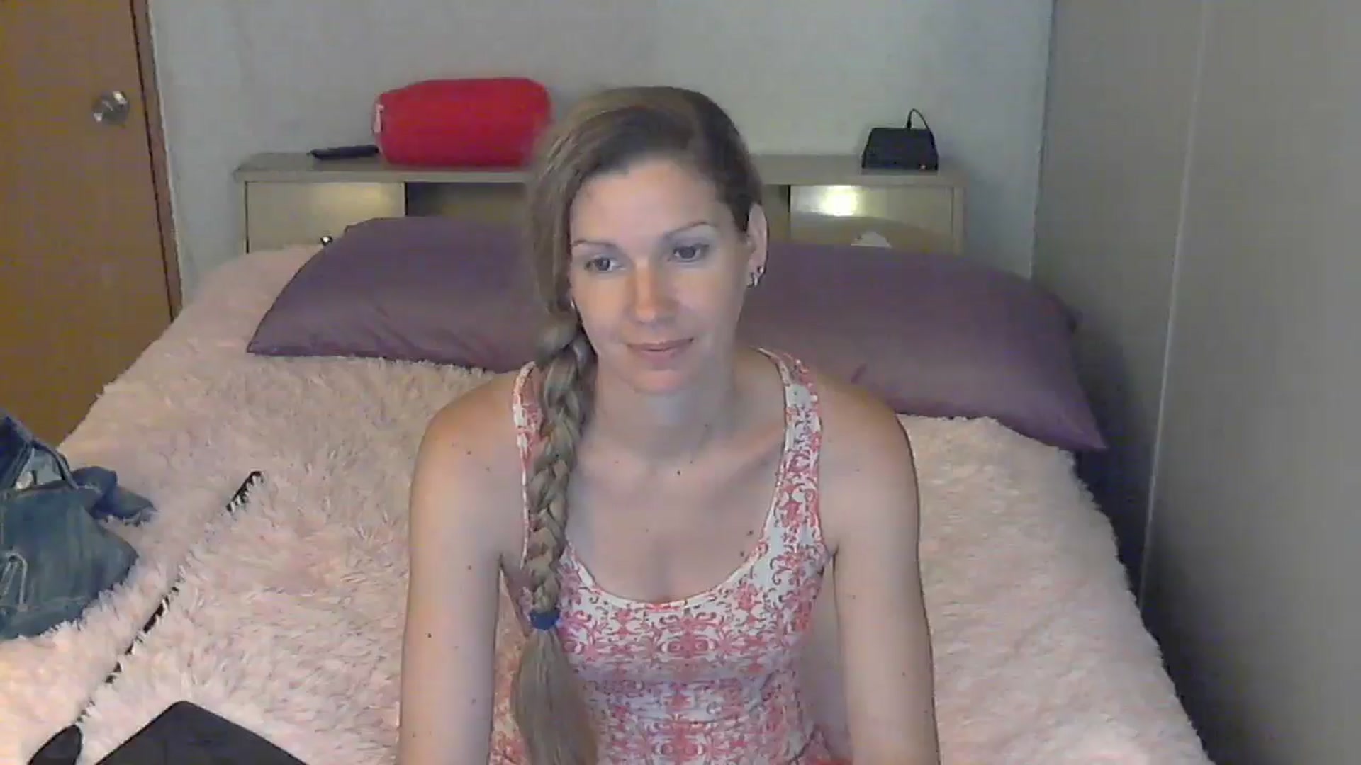 Gallery image thumbnail from SouthernNsexi's myfreecams stream on, 06/17/2024, 14:25 image 13 of 20