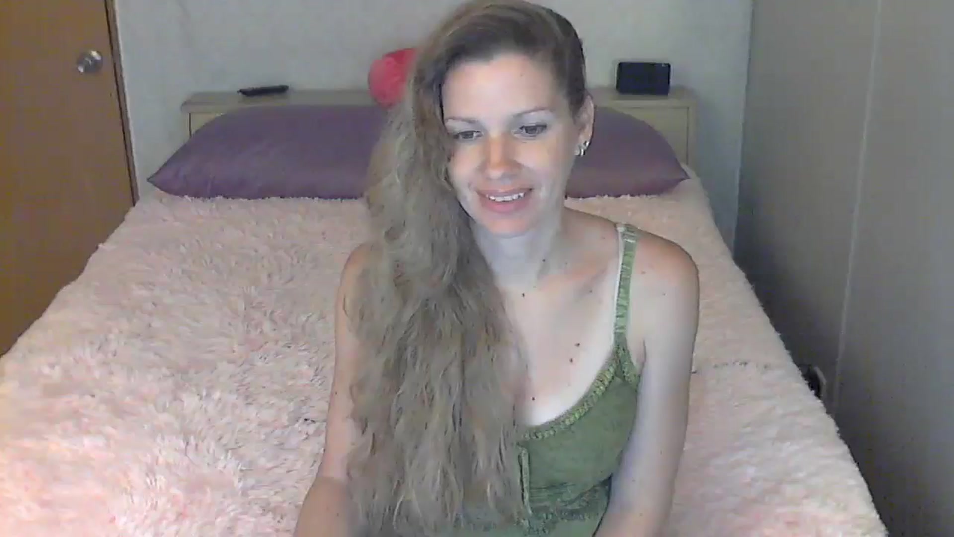 Gallery image thumbnail from SouthernNsexi's myfreecams stream on, 06/22/2024, 12:55 image 16 of 20
