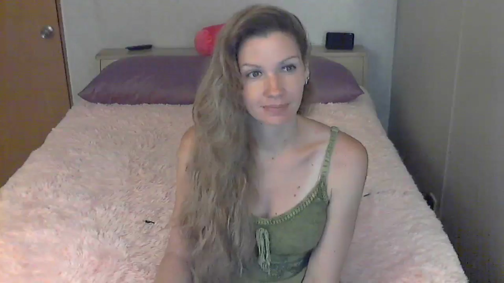 Gallery image thumbnail from SouthernNsexi's myfreecams stream on, 06/22/2024, 12:55 image 8 of 20