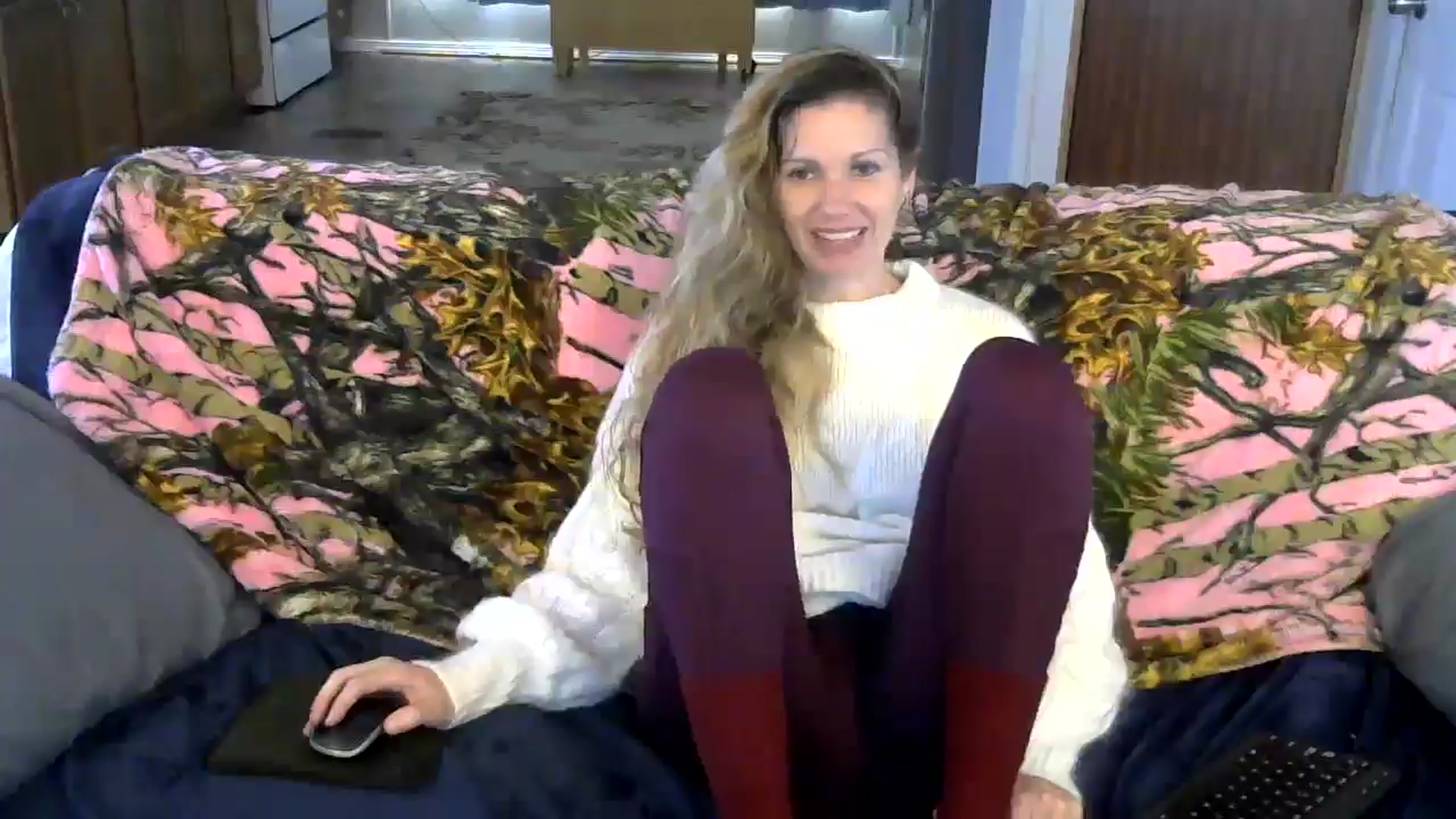 Gallery image thumbnail from SouthernNsexi's myfreecams stream on, 11/24/2024, 14:52 image 18 of 20