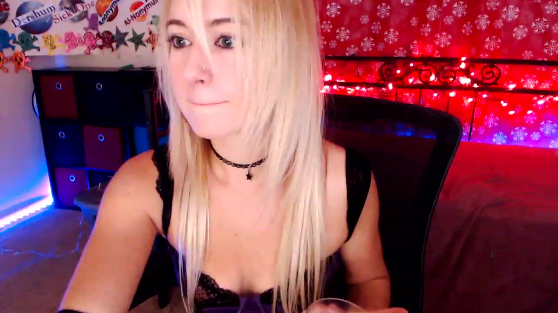 Gallery image thumbnail from SouthernSkye's myfreecams stream on, 12/04/2022, 07:38 image 11 of 20