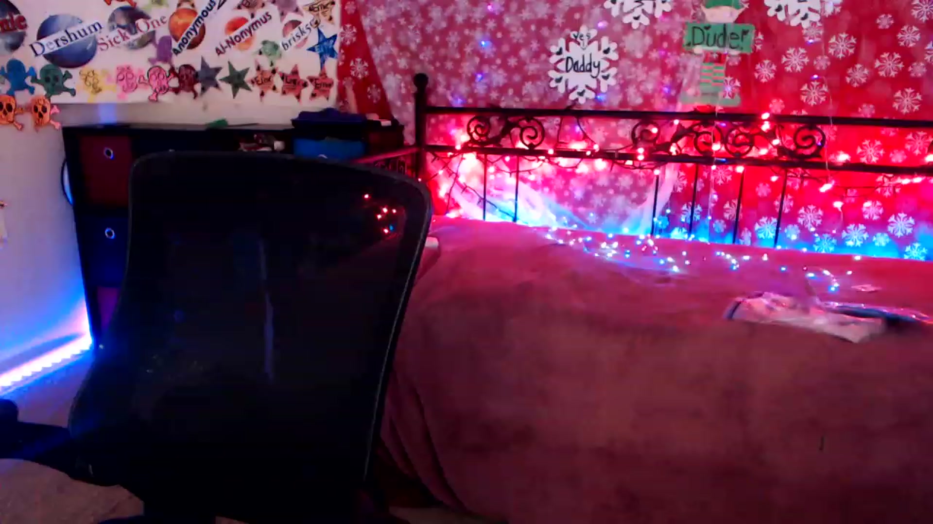Gallery image thumbnail from SouthernSkye's myfreecams stream on, 12/08/2022, 08:35 image 18 of 20