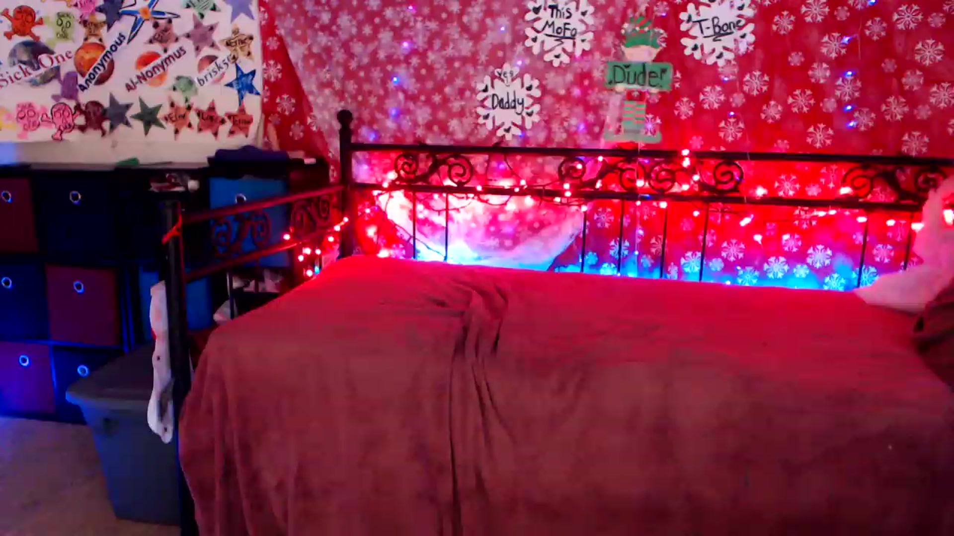 Gallery image thumbnail from SouthernSkye's myfreecams stream on, 12/08/2022, 08:35 image 9 of 20