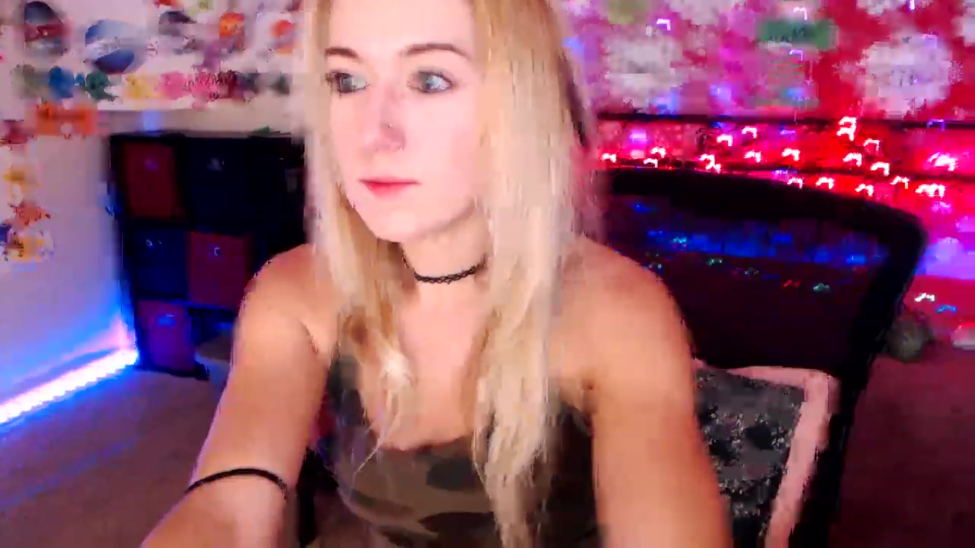 Gallery image thumbnail from SouthernSkye's myfreecams stream on, 12/16/2022, 09:06 image 5 of 20