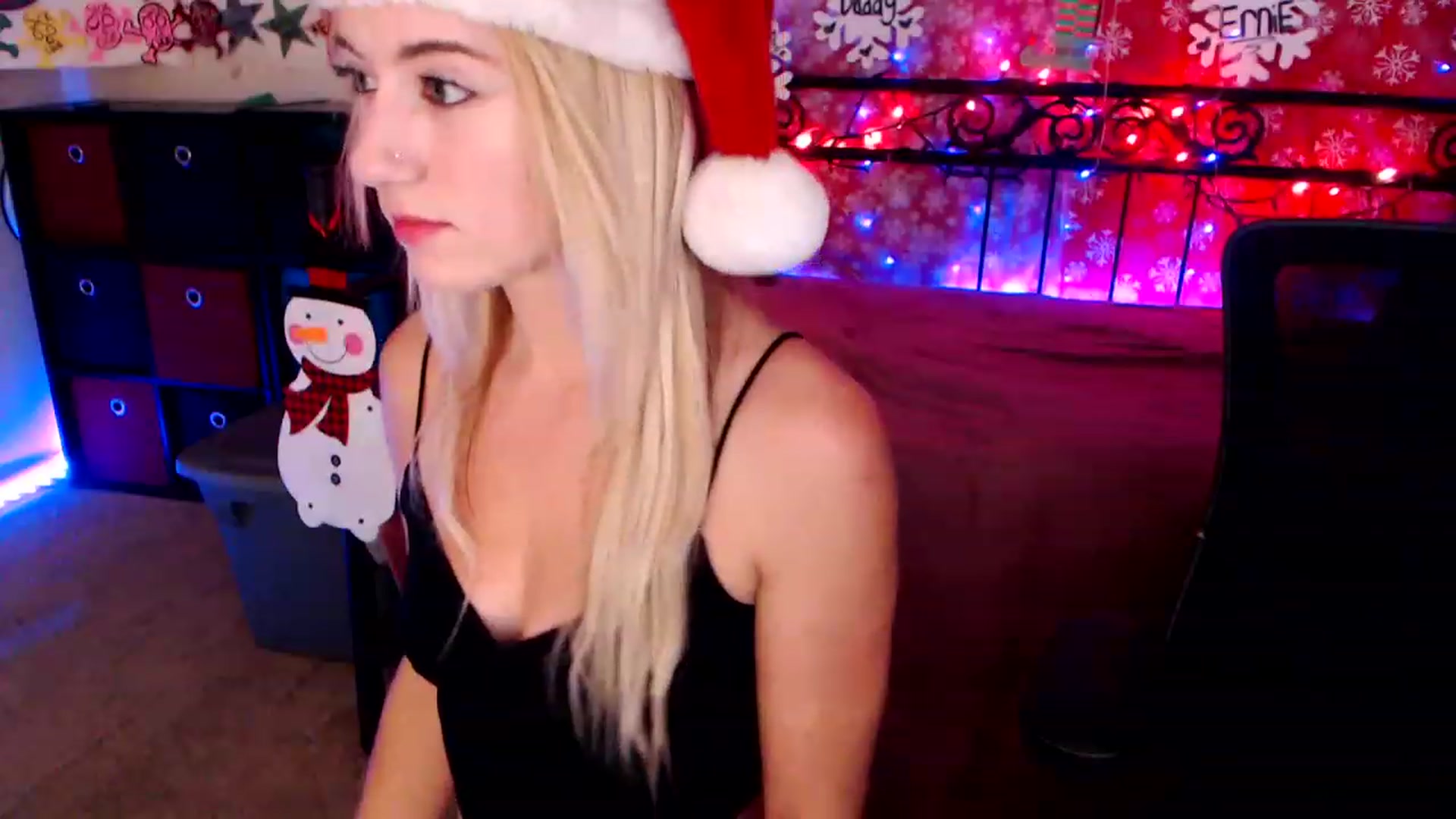 Gallery image thumbnail from SouthernSkye's myfreecams stream on, 12/20/2022, 06:30 image 7 of 20