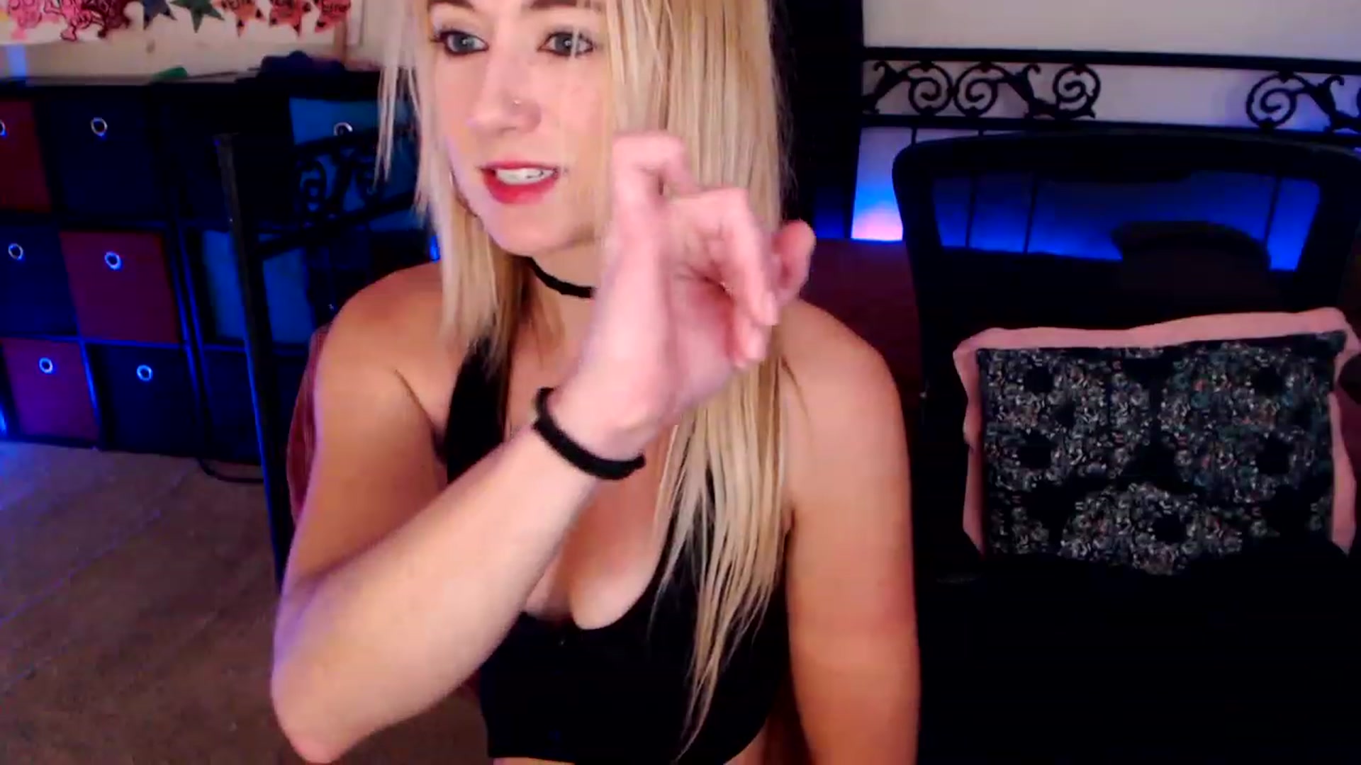 Gallery image thumbnail from SouthernSkye's myfreecams stream on, 01/23/2023, 07:58 image 17 of 20