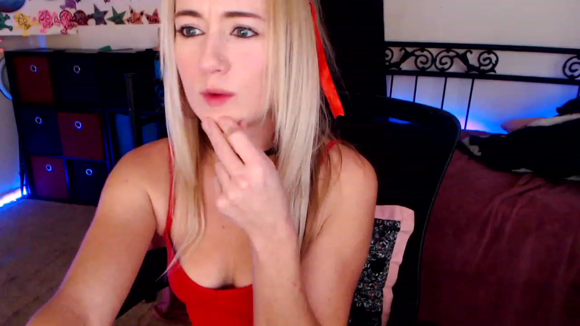 Gallery image thumbnail from SouthernSkye's myfreecams stream on, 01/27/2023, 07:22 image 9 of 20