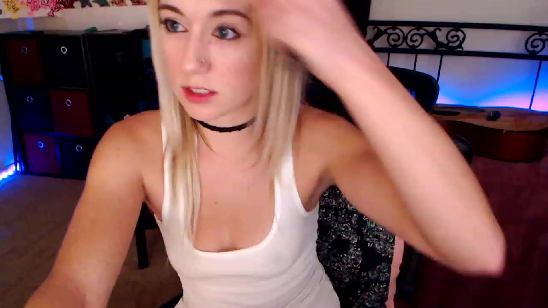 Gallery image thumbnail from SouthernSkye's myfreecams stream on, 02/01/2023, 10:21 image 2 of 20