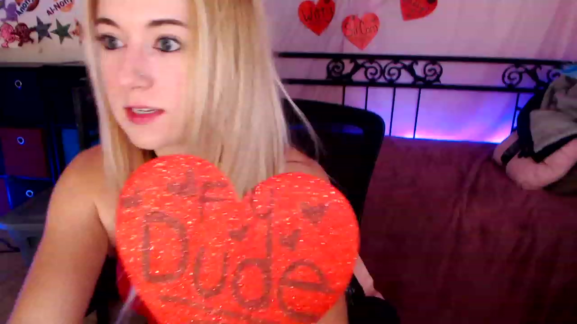 Gallery image thumbnail from SouthernSkye's myfreecams stream on, 02/12/2023, 06:50 image 13 of 20