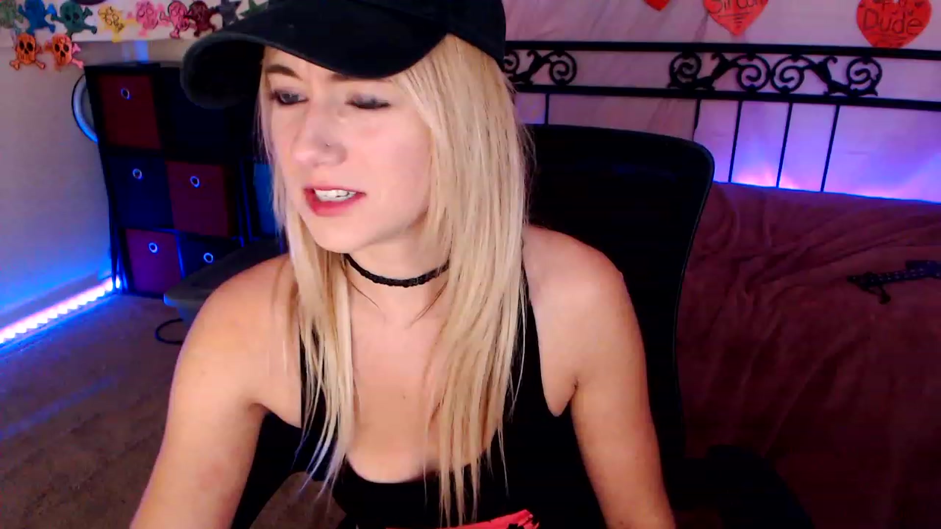 Gallery image thumbnail from SouthernSkye's myfreecams stream on, 02/12/2023, 09:22 image 16 of 20