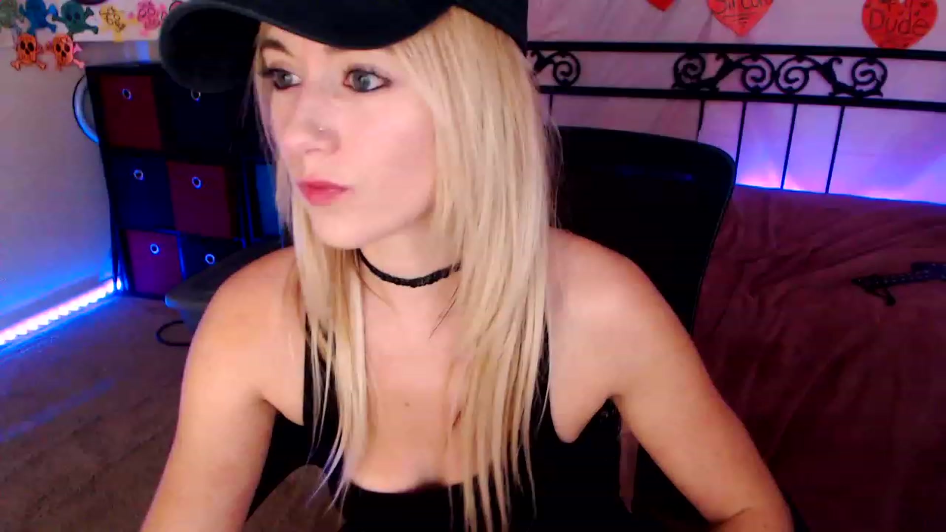 Gallery image thumbnail from SouthernSkye's myfreecams stream on, 02/12/2023, 09:22 image 15 of 20