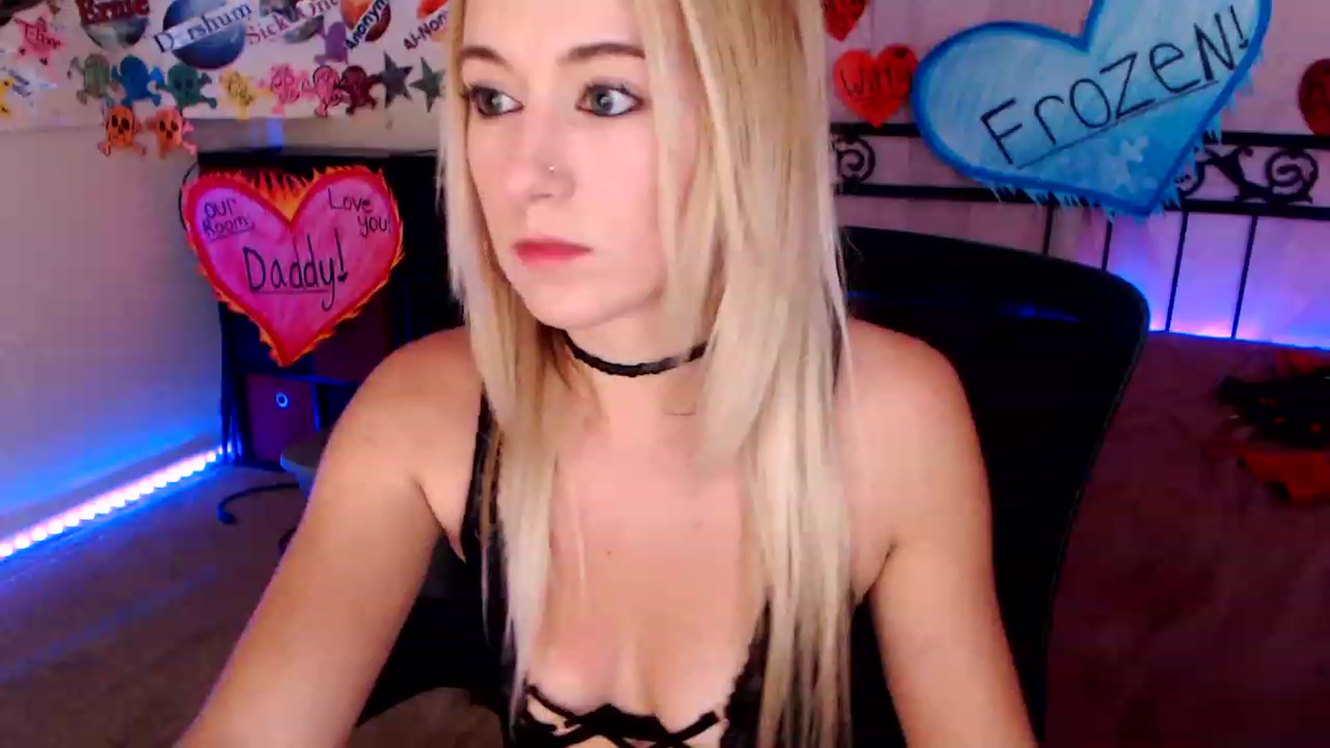 Gallery image thumbnail from SouthernSkye's myfreecams stream on, 02/16/2023, 08:29 image 15 of 20