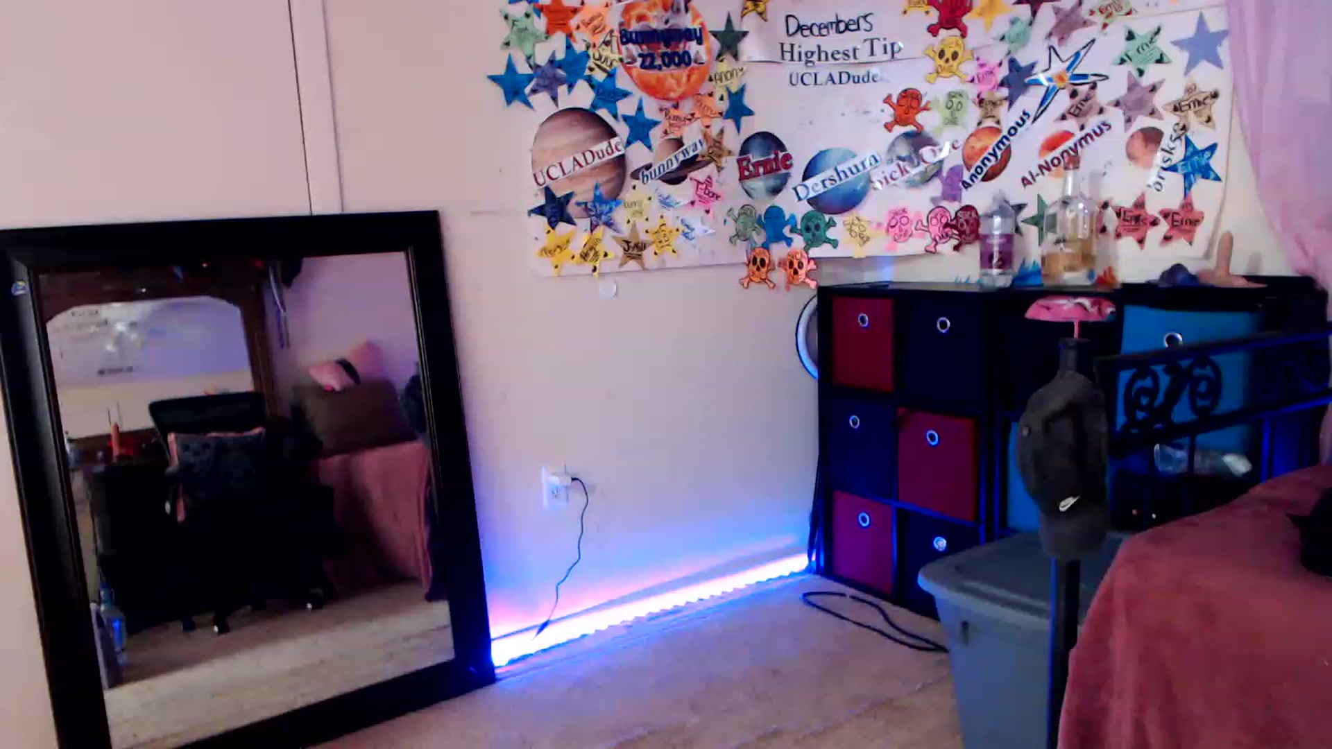 Gallery image thumbnail from SouthernSkye's myfreecams stream on, 02/25/2023, 08:24 image 12 of 20