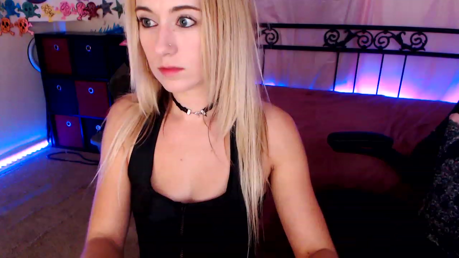 Gallery image thumbnail from SouthernSkye's myfreecams stream on, 02/25/2023, 08:24 image 17 of 20