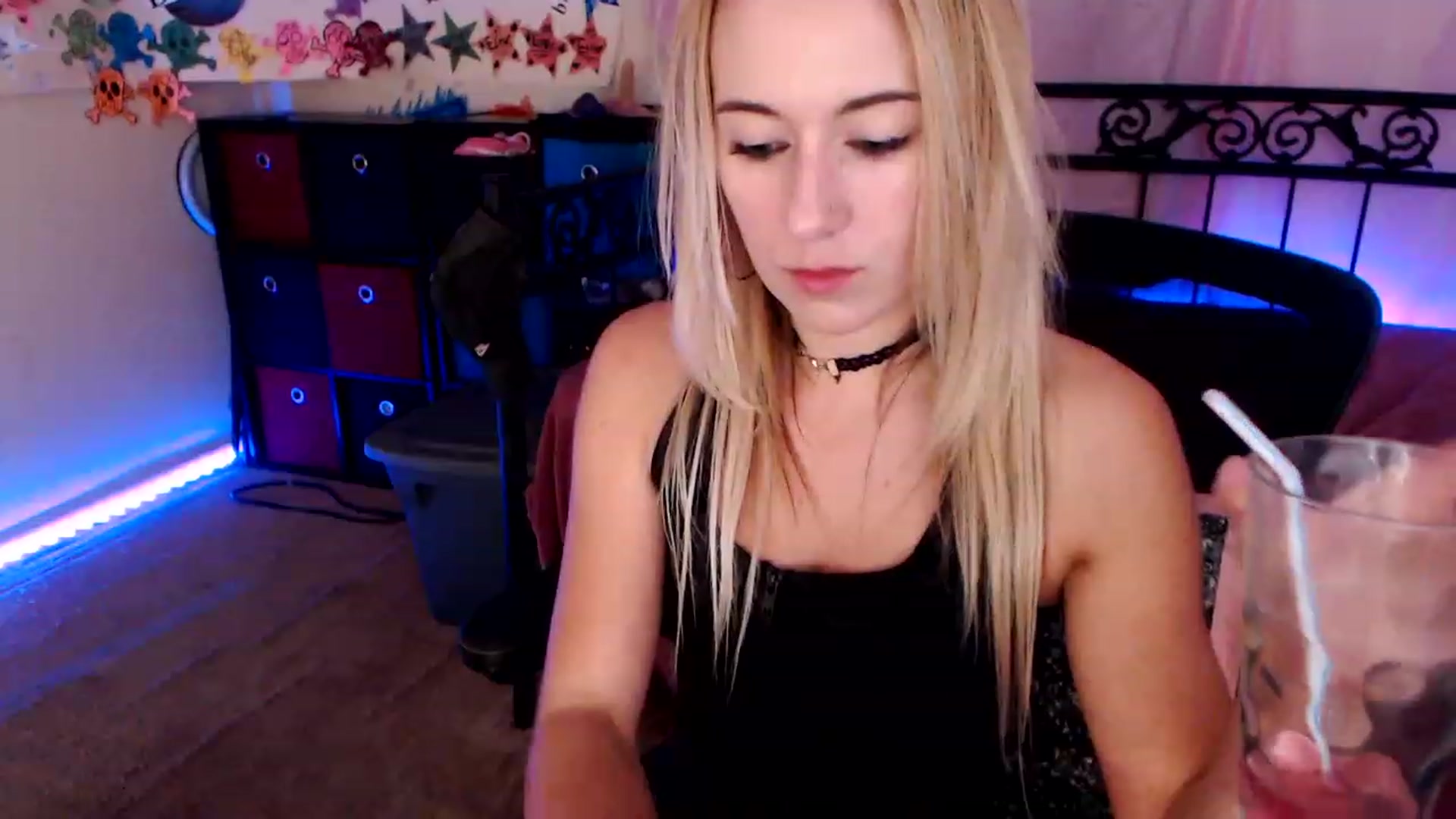 Gallery image thumbnail from SouthernSkye's myfreecams stream on, 02/25/2023, 08:24 image 19 of 20