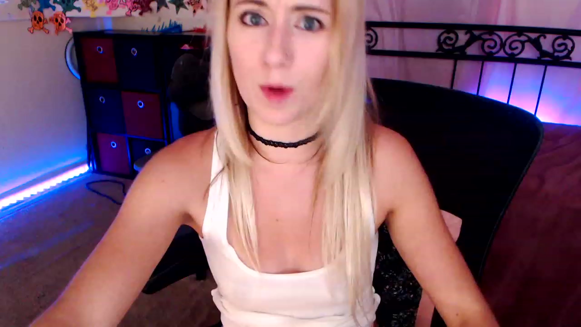 Gallery image thumbnail from SouthernSkye's myfreecams stream on, 02/27/2023, 08:35 image 19 of 20