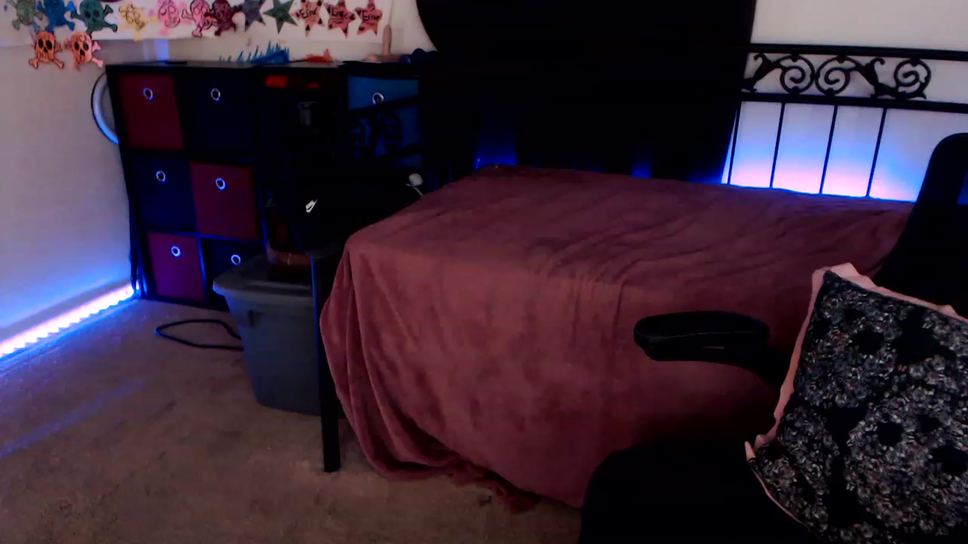 Gallery image thumbnail from SouthernSkye's myfreecams stream on, 03/02/2023, 07:29 image 3 of 20