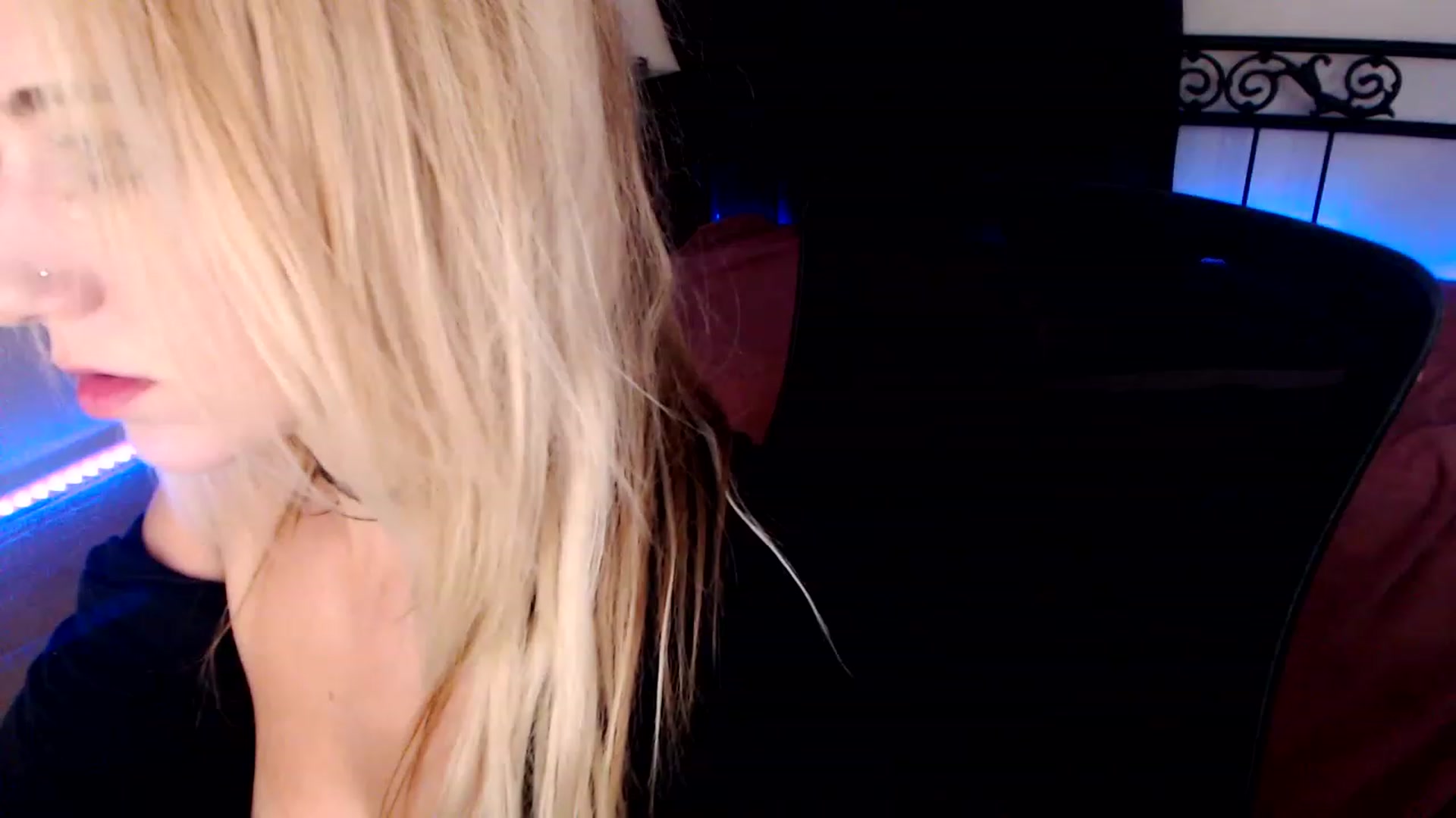 Gallery image thumbnail from SouthernSkye's myfreecams stream on, 03/04/2023, 09:00 image 8 of 20