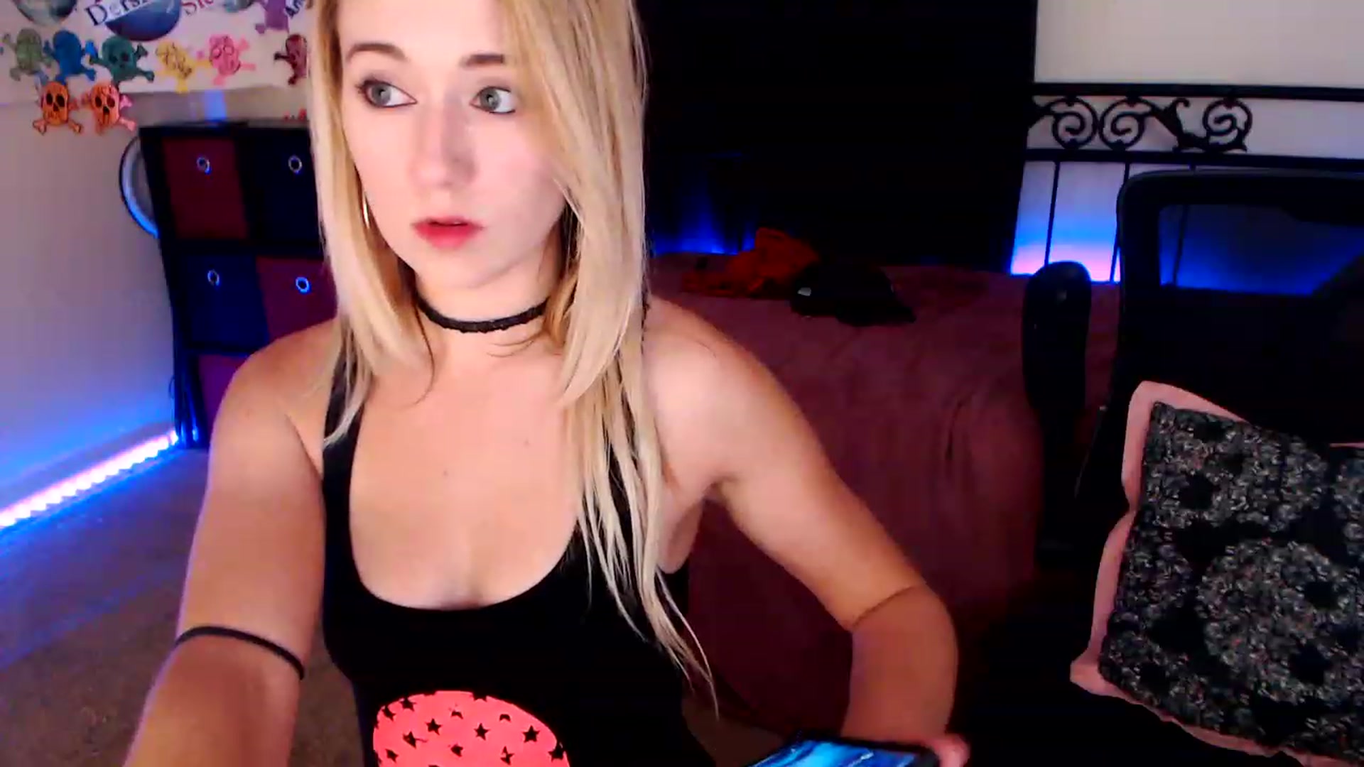 Gallery image thumbnail from SouthernSkye's myfreecams stream on, 03/12/2023, 07:02 image 18 of 20