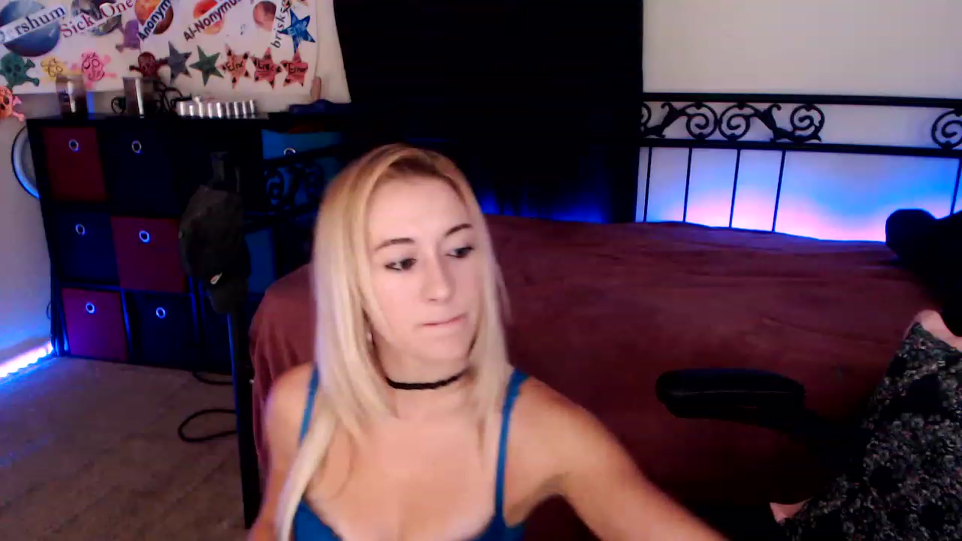 Gallery image thumbnail from SouthernSkye's myfreecams stream on, 03/19/2023, 05:20 image 18 of 20