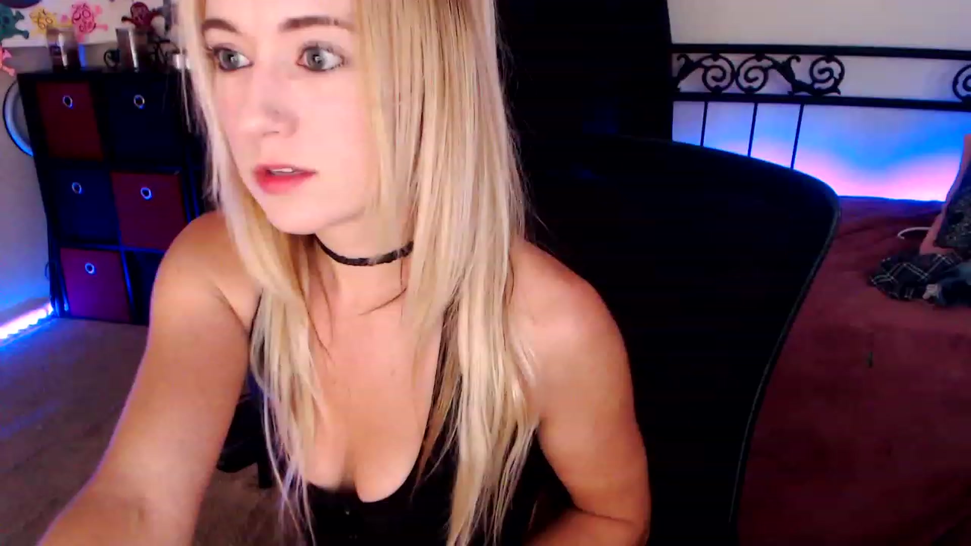 Gallery image thumbnail from SouthernSkye's myfreecams stream on, 03/20/2023, 06:38 image 6 of 20