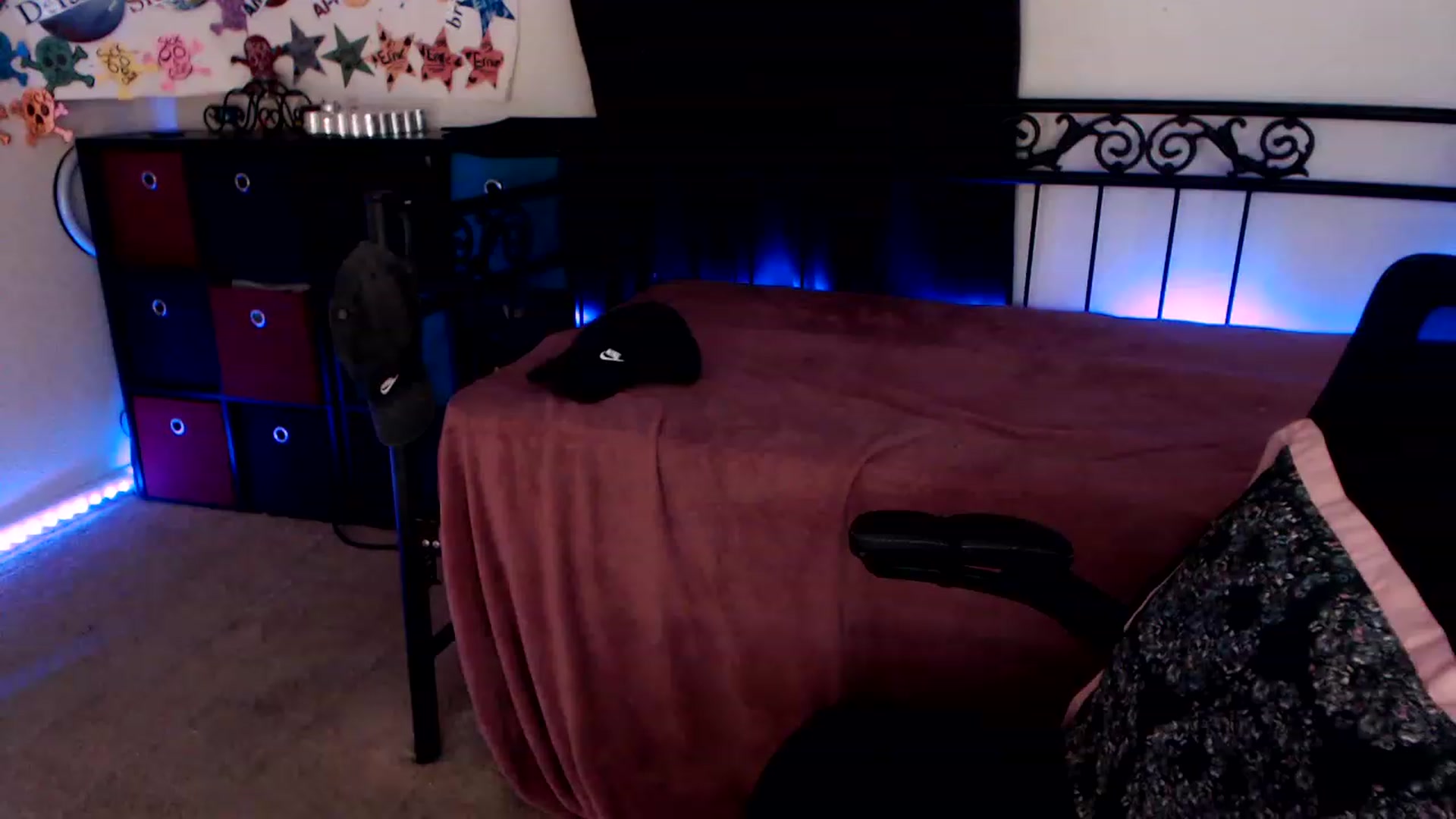 Gallery image thumbnail from SouthernSkye's myfreecams stream on, 03/24/2023, 06:29 image 20 of 20