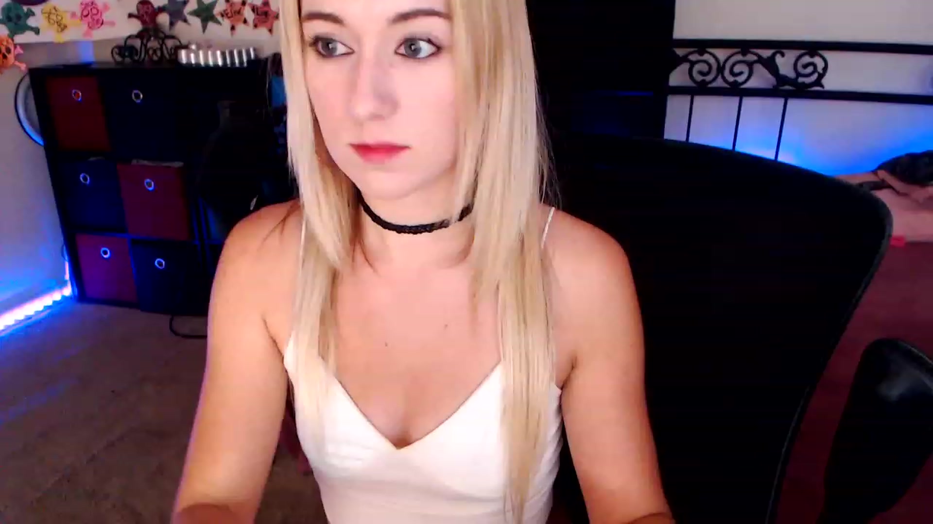 Gallery image thumbnail from SouthernSkye's myfreecams stream on, 03/26/2023, 04:14 image 13 of 20
