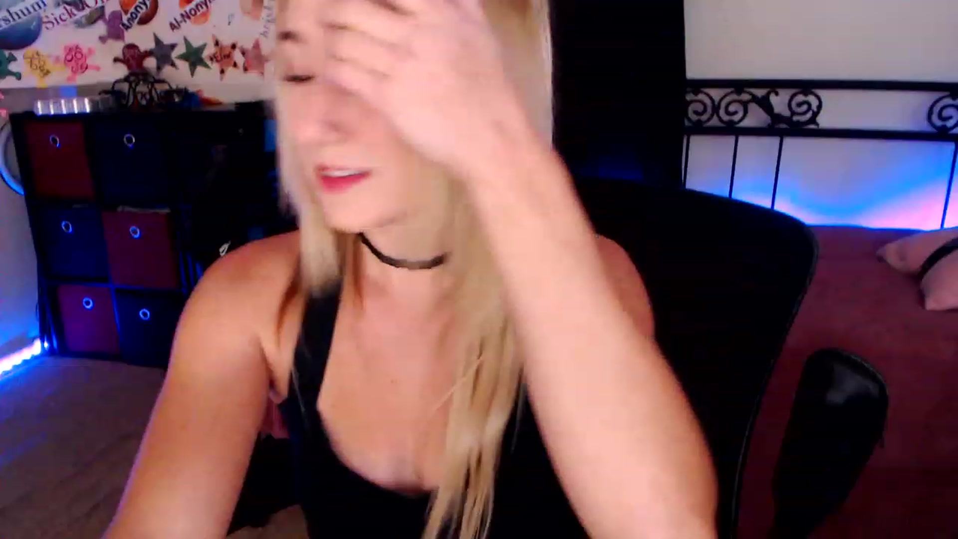 Gallery image thumbnail from SouthernSkye's myfreecams stream on, 03/28/2023, 07:50 image 3 of 20