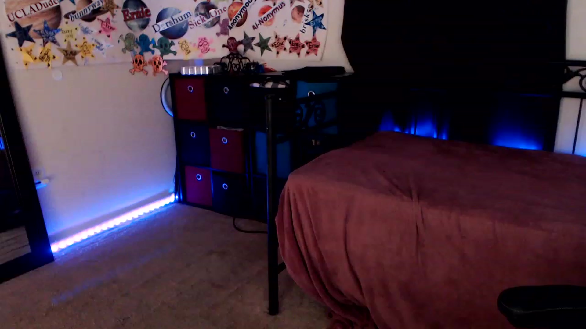 Gallery image thumbnail from SouthernSkye's myfreecams stream on, 03/29/2023, 06:32 image 1 of 20