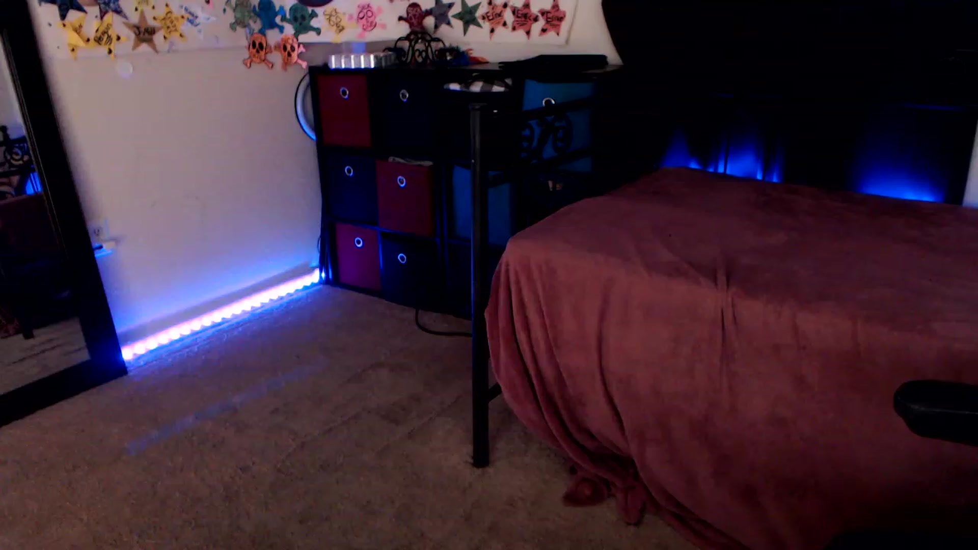 Gallery image thumbnail from SouthernSkye's myfreecams stream on, 03/29/2023, 06:32 image 7 of 20