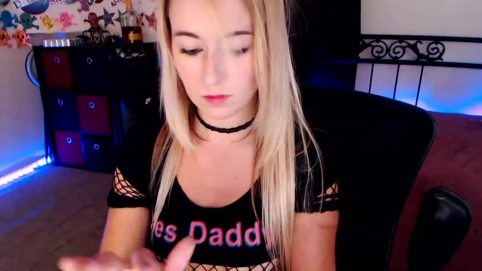 Gallery image thumbnail from SouthernSkye's myfreecams stream on, 04/01/2023, 05:19 image 7 of 20