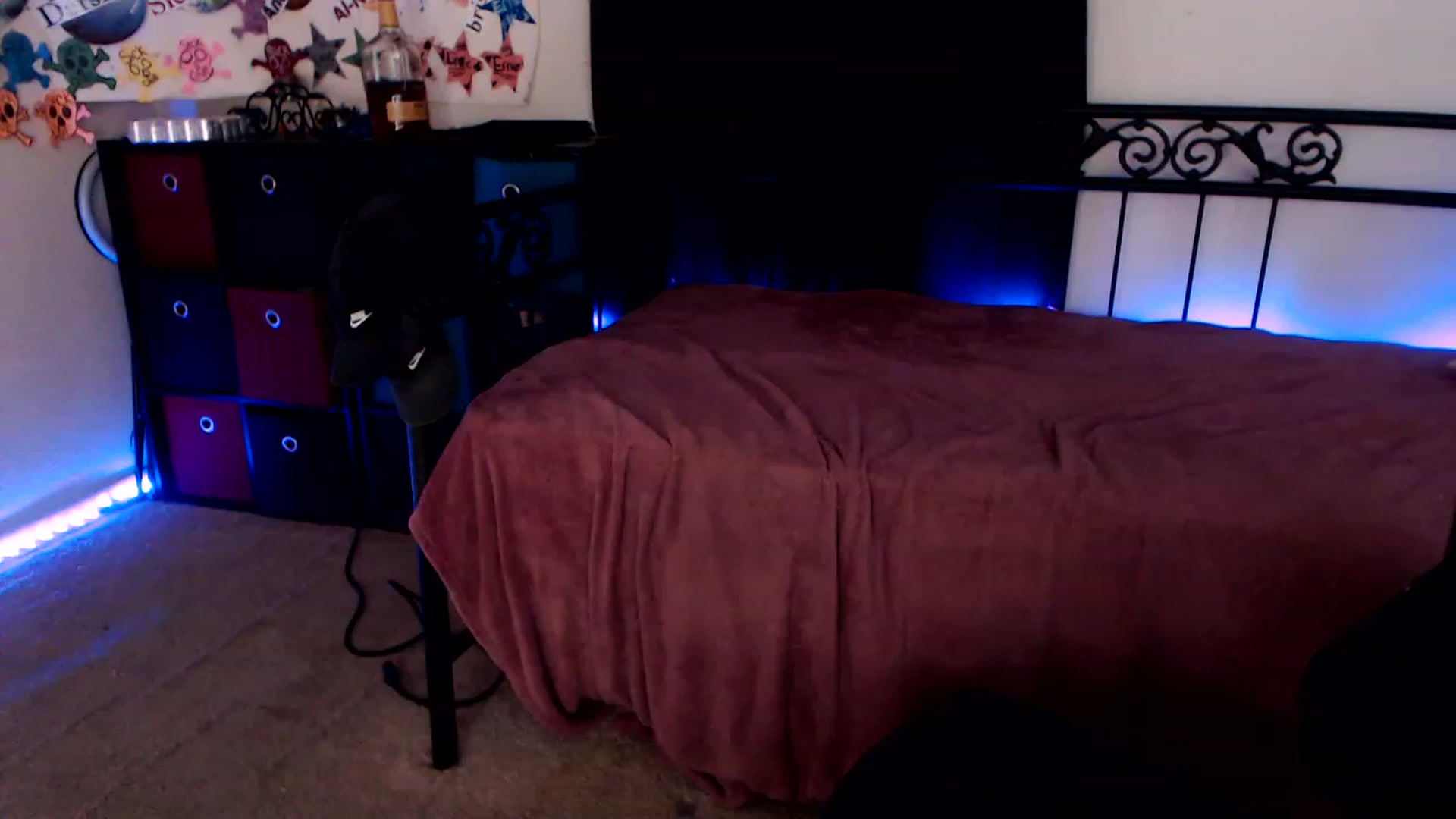 Gallery image thumbnail from SouthernSkye's myfreecams stream on, 04/01/2023, 05:19 image 11 of 20