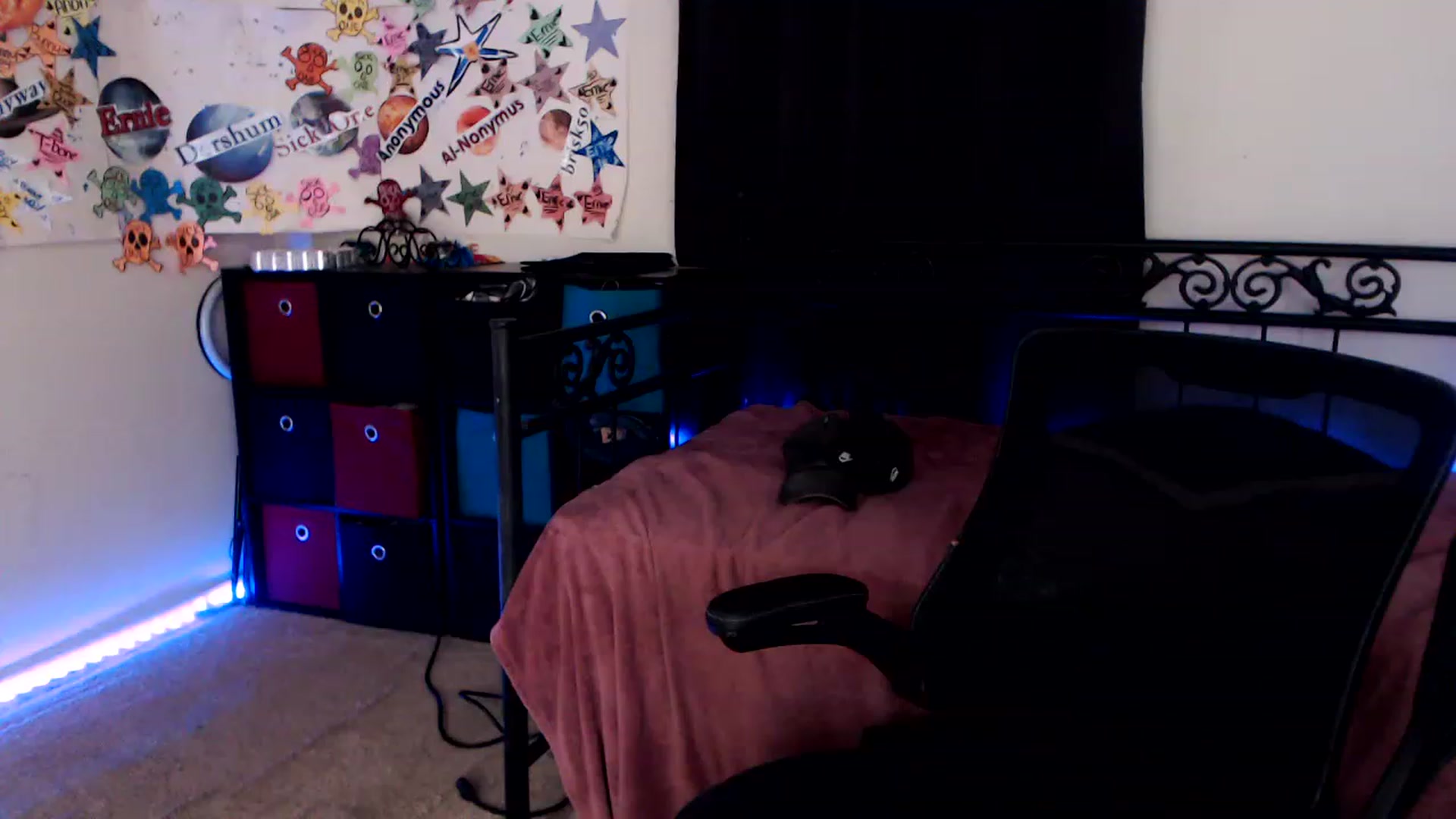 Gallery image thumbnail from SouthernSkye's myfreecams stream on, 04/01/2023, 08:48 image 11 of 20