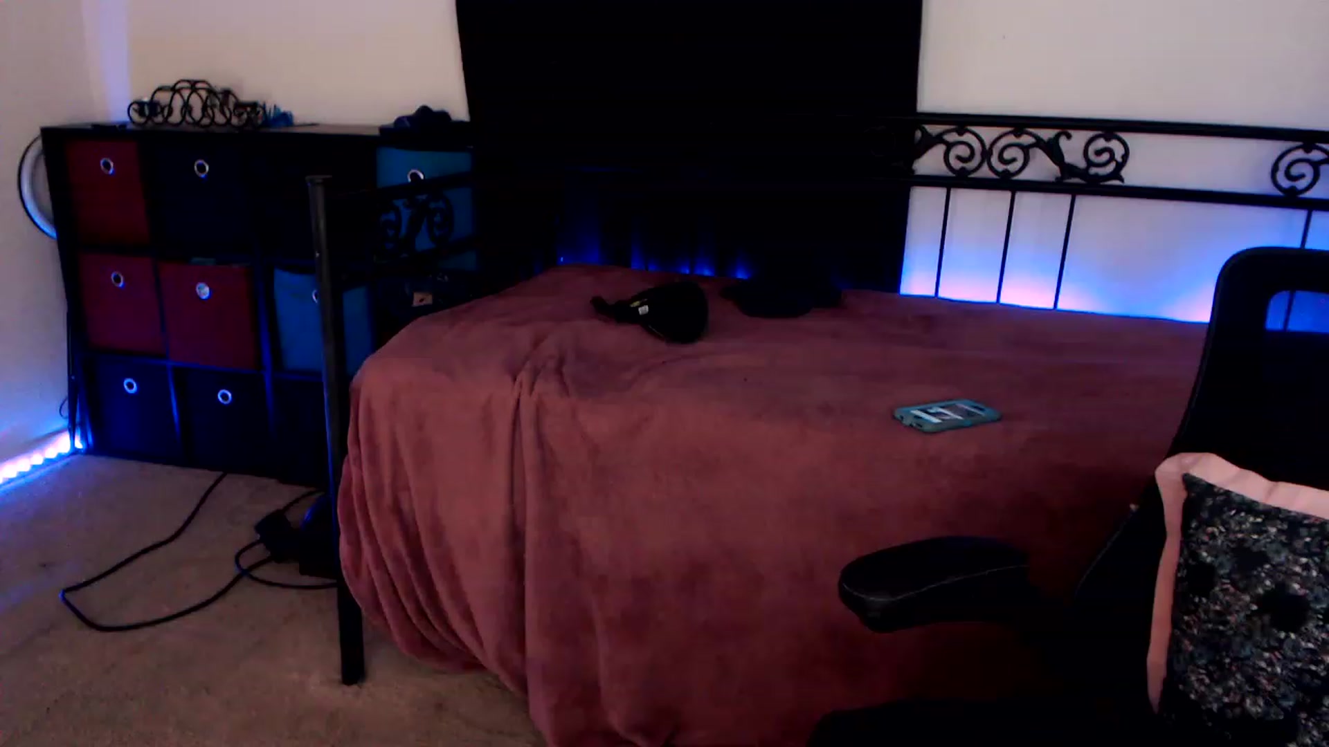Gallery image thumbnail from SouthernSkye's myfreecams stream on, 04/29/2023, 07:39 image 15 of 20