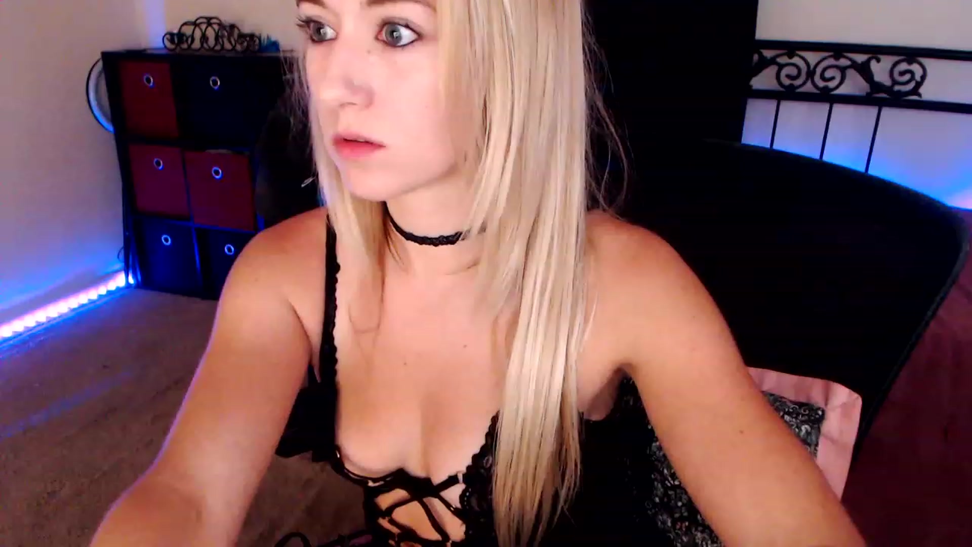 Gallery image thumbnail from SouthernSkye's myfreecams stream on, 04/30/2023, 07:42 image 3 of 20