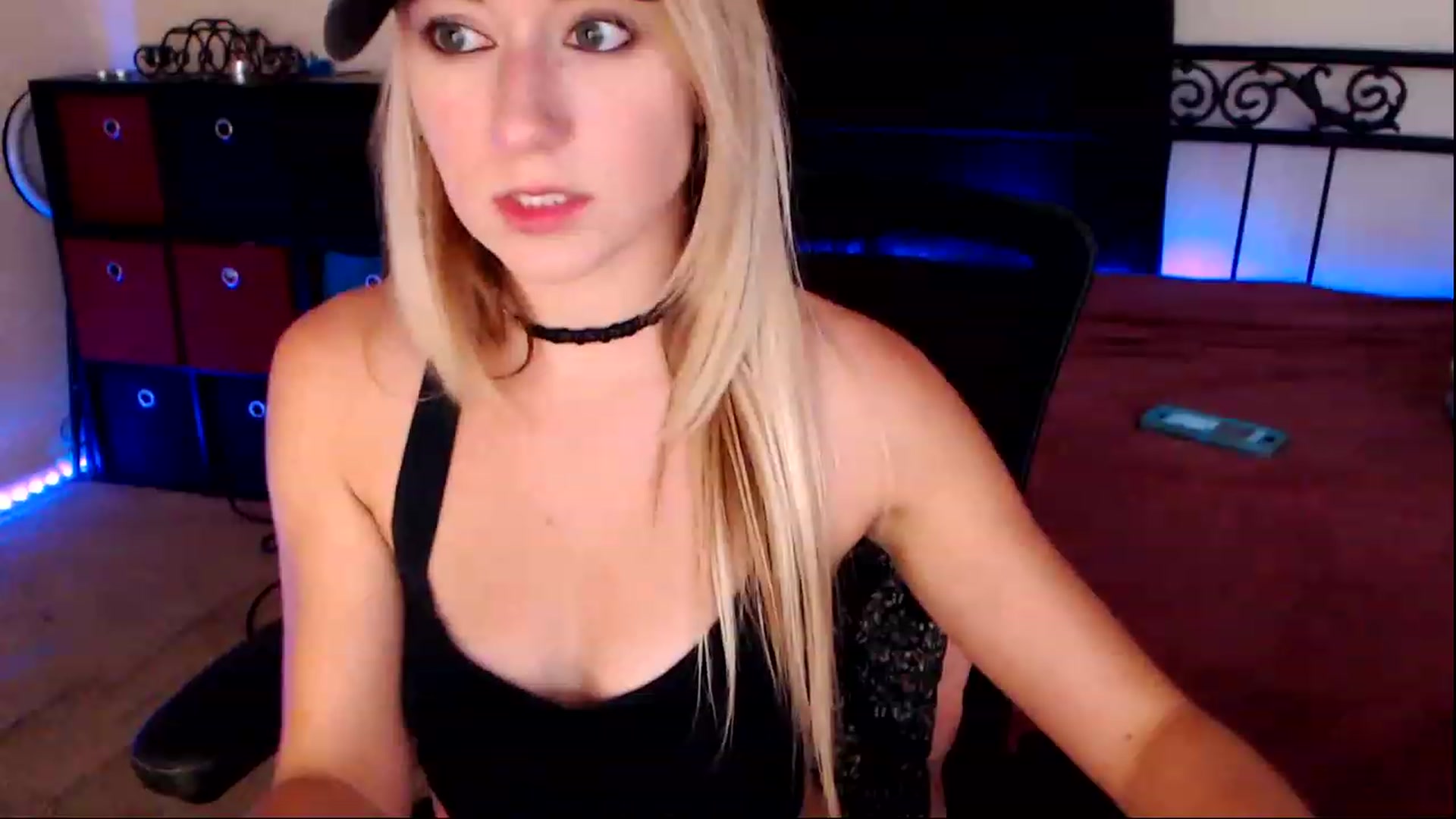 Gallery image thumbnail from SouthernSkye's myfreecams stream on, 05/05/2023, 06:43 image 10 of 20