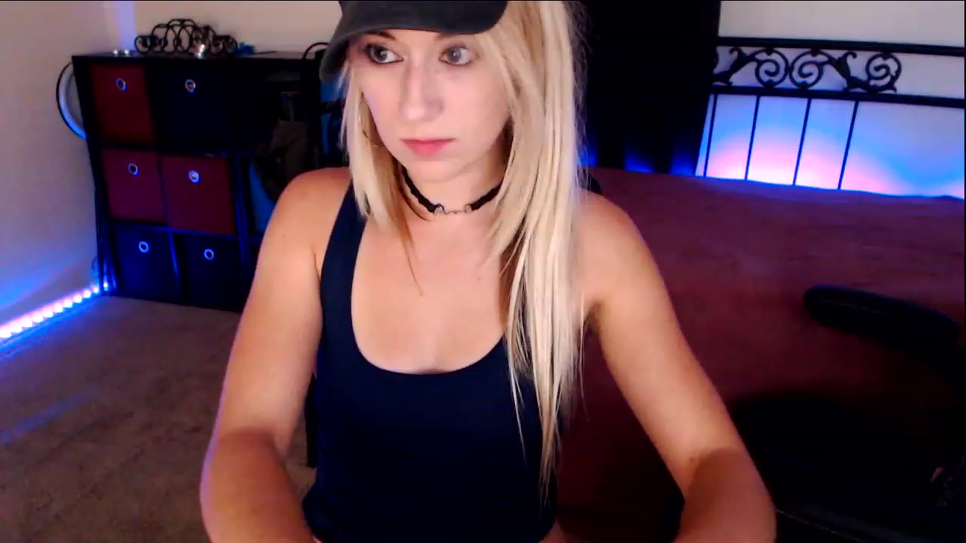 Gallery image thumbnail from SouthernSkye's myfreecams stream on, 05/08/2023, 07:37 image 19 of 20