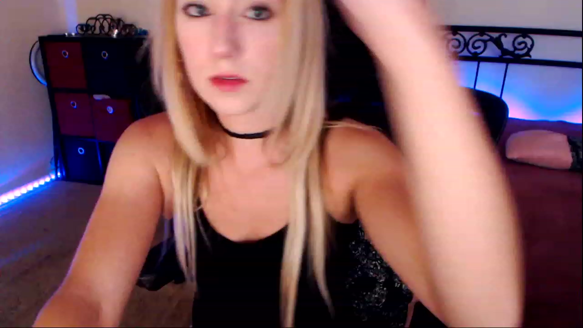 Gallery image thumbnail from SouthernSkye's myfreecams stream on, 05/09/2023, 05:10 image 11 of 20