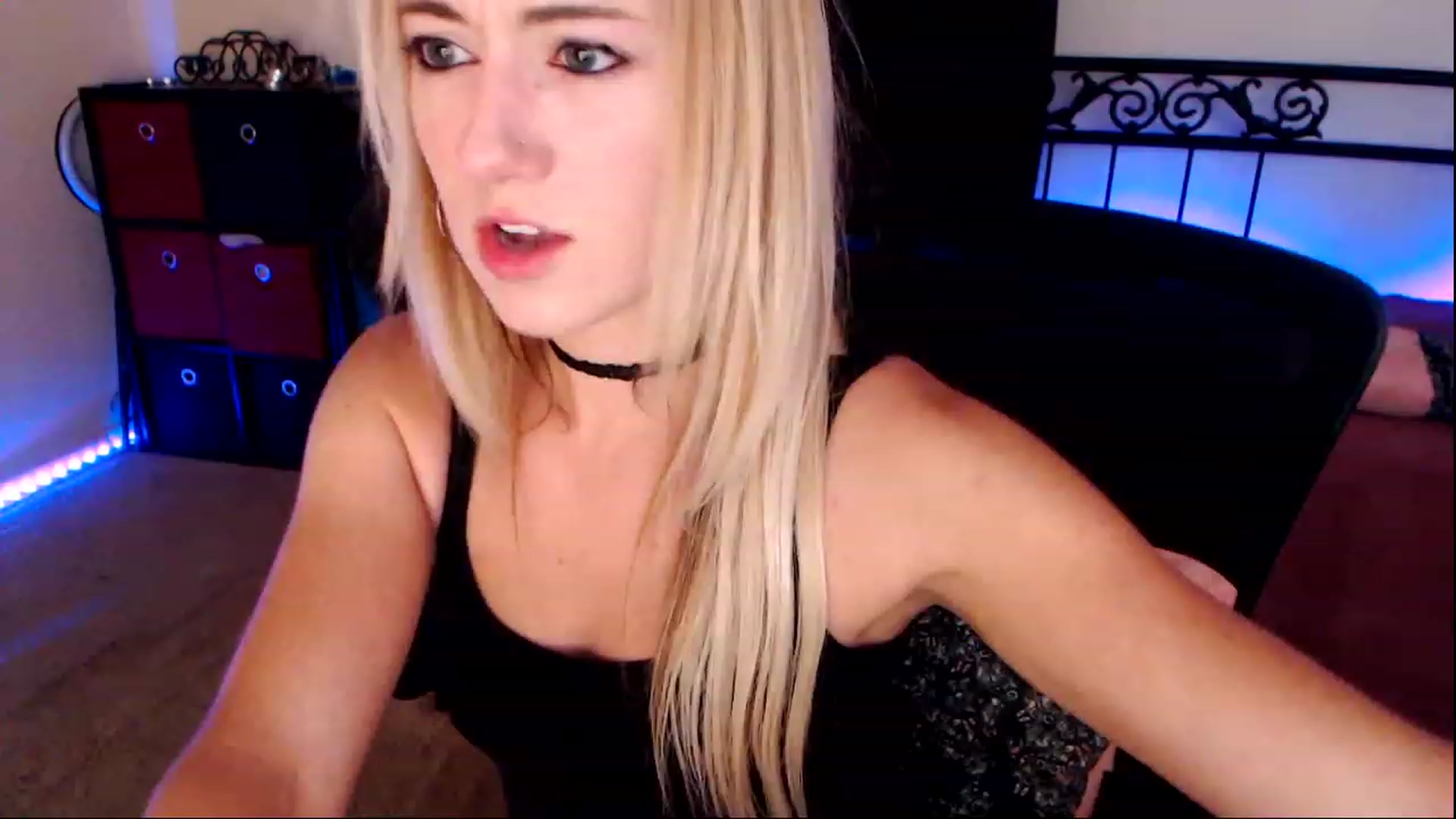 Gallery image thumbnail from SouthernSkye's myfreecams stream on, 05/09/2023, 05:10 image 15 of 20